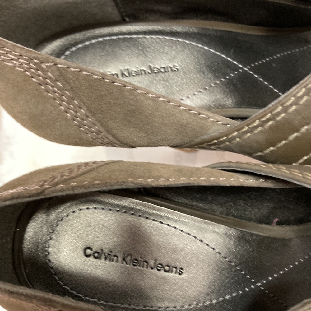 Calvin Klein Suede Peep Toe Size 7.5 - Picture 4 of 4